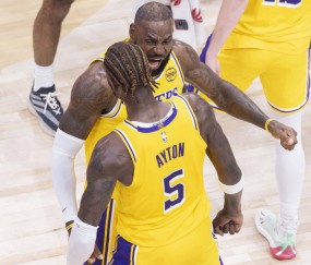 赛地聚焦：NBA常规赛关键时刻热度飙升，北京首钢临场应变，赛场秩序良好，球探报告显示潜力的简单介绍-九游体育APP